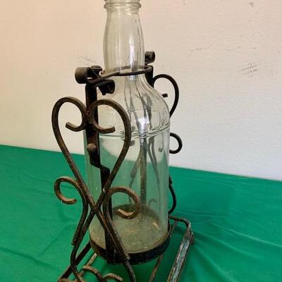 LOT 25 Metal Wrought Iron Bottle Stand for Pouring