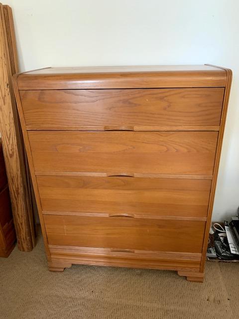Lot 41 Vintage 1930s Waterfall 4 Drawer Dresser Estatesales Org