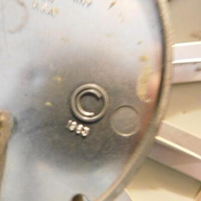 Vintage Metal Face Mid Century Robert Shaw Controls Electric Clock 1963 9
