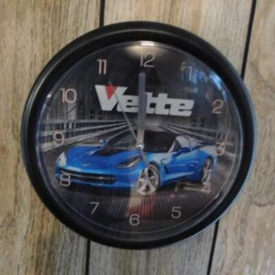 Vette Battery Operated Clock 9