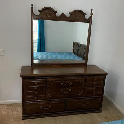 Ayers Three Piece Bedroom Set (Full Bed)