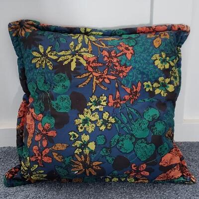 Lot 695: Decorative Pillow  "Randy"