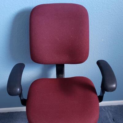Lot 696: Office Master Red Adjustable Chair