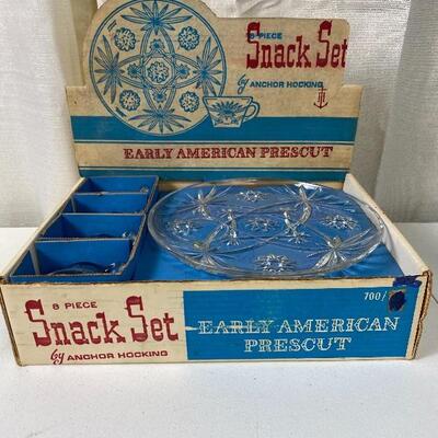 Lot # 117 S Early American Prescut Anchor Hocking 8 Piece Snack Set