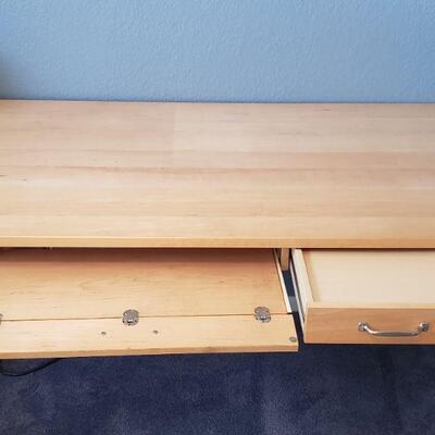 LOT 700: Office Desk