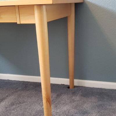 LOT 700: Office Desk