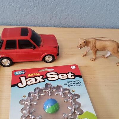 Lot 702: Children's lot