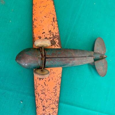 LOT 73 ANTIQUE METAL TOY AIRPLANE RUBBER WHEELS AS IS 