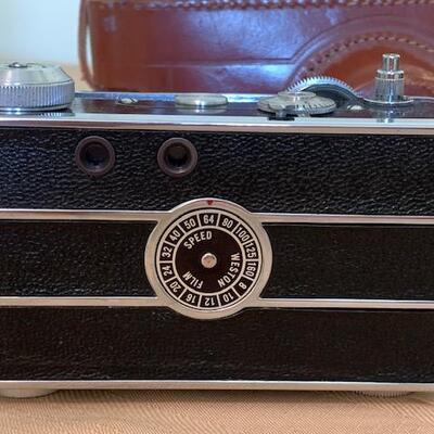 LOT 90 Vintage Argus 50mm Film Camera