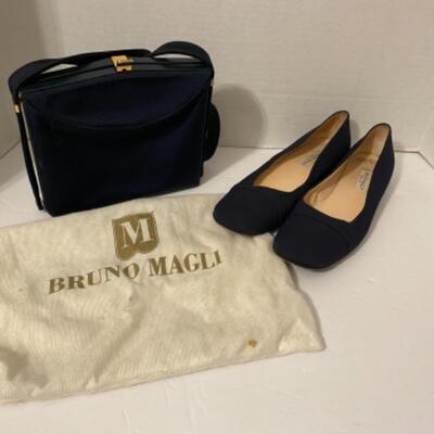 H794 Bruno Magli Purse and Matching Shoe lot 