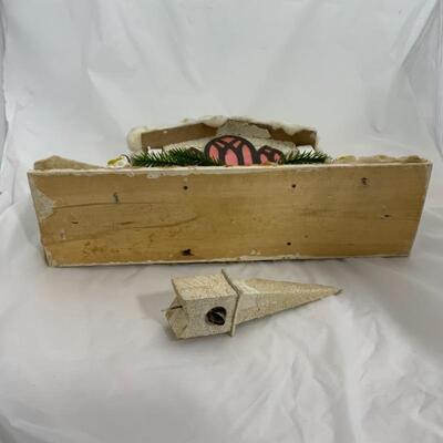 (5) Vintage | Wooden and Wax Chapel Music Box