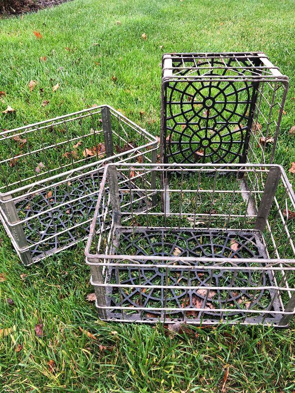 G149 Lot of Vintage Milk Crates 18x12x10