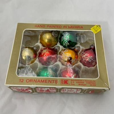 (21) Vintage | Three Boxes Christmas Ornaments