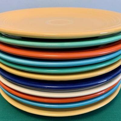 LOT 115 Vintage Fiesta Ware 11 Dinner Plates 9.5".