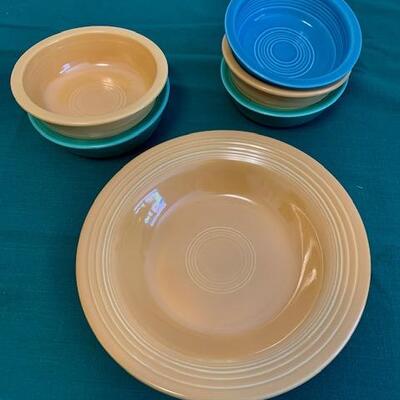 LOT 122 Vintage Fiesta Ware 7 Assorted Bowls Cereal Berry Rim Soup
