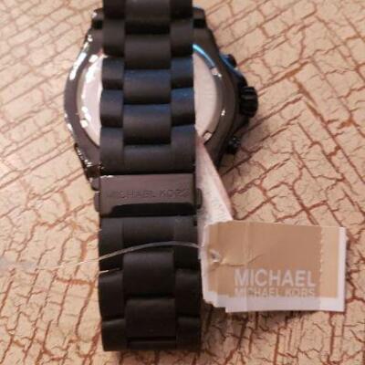 New Michael Kors Men's Classic Watch, Model MK8211
