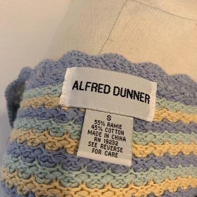 LOT 132 ALFRED DUNNER KNIT TOP SHORT SLEEVE