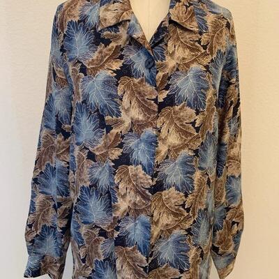 LOT 135 LADIES 2 pc Set SILK BLOUSE & JACKET