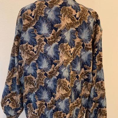 LOT 135 LADIES 2 pc Set SILK BLOUSE & JACKET