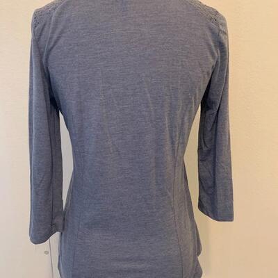 LOT 136 LAUREN CONRAD TOP LACE SHOULDERS