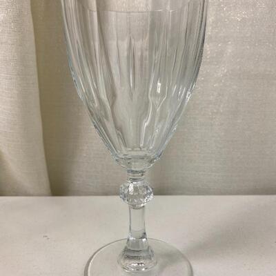 Lot# 132 Crystal Stemmed Wine Glasses Set of 6