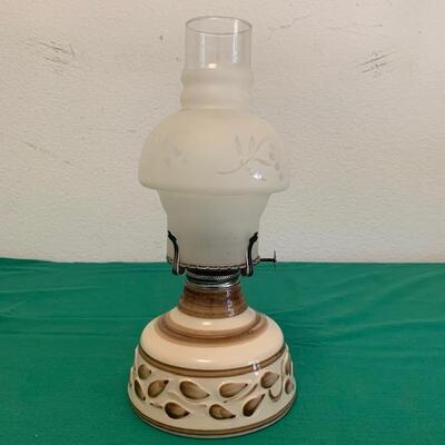 LOT 148 Vintage Oil Lamp Etched Hurricane Shade
