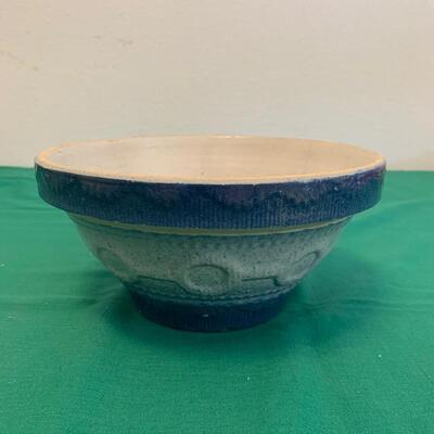 LOT 154 Vintage Crockery Mixing Bowl Blue w' Chain Links Salt Glaze