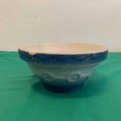 LOT 154 Vintage Crockery Mixing Bowl Blue w' Chain Links Salt Glaze
