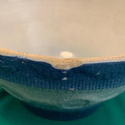 LOT 154 Vintage Crockery Mixing Bowl Blue w' Chain Links Salt Glaze