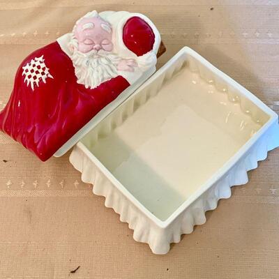 LOT 164 VINTAGE SLEEPING SANTA CERAMIC BOX