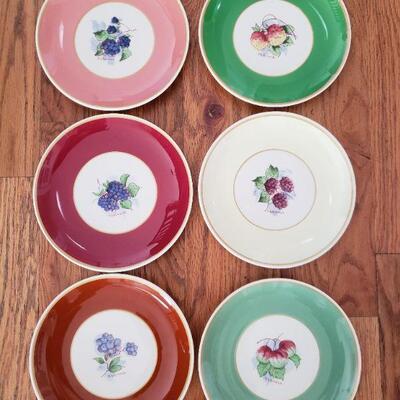 Lot 710: Antique "Old Ivory" Syracuse China Plates (6)