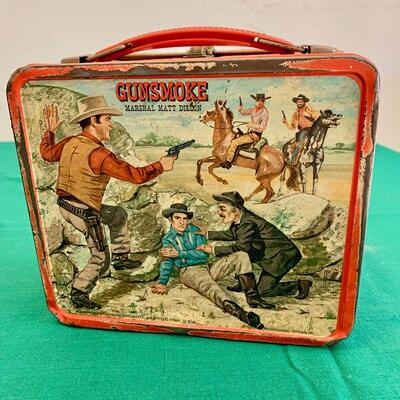 LOT 180 VINTAGE GUNSMOKE LUNCH BOX AS IS CONDITION