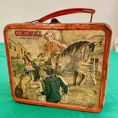 LOT 180 VINTAGE GUNSMOKE LUNCH BOX AS IS CONDITION