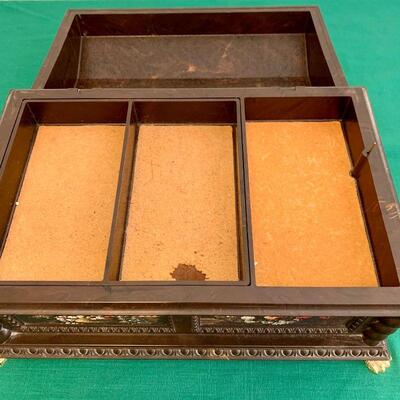 LOT 188 MERLE NORMAN PLASTIC JEWELRY CHEST MUSIC BOX GREAT WORKS OF ART
