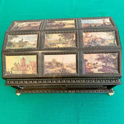 LOT 188 MERLE NORMAN PLASTIC JEWELRY CHEST MUSIC BOX GREAT WORKS OF ART