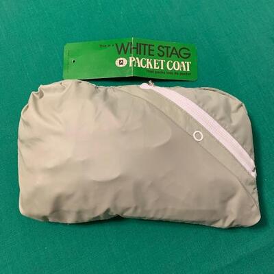 LOT 196 VINTAGE WHITE STAG PACKET WIND BREAKER JACKET
