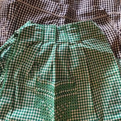LOT 203 VINTAGE GINGHAM APRONS