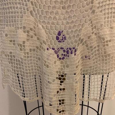 LOT 204 ANTIQUE CROCHET LACE BIB APRON 