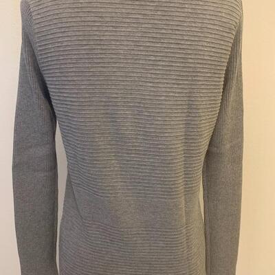 LOT 206 CROFT & BARROW ZIP FRONT GRAY SWEATER