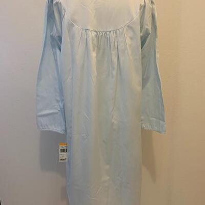 LOT 210 NWT PALE BLUE MISS ELAINE NIGHTGOWN & ROBE