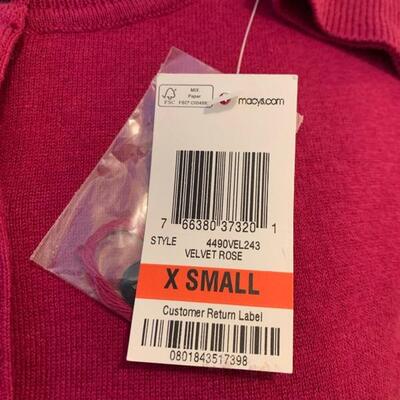 LOT 214 NWT KAREN SCOTT FUSHIA SWEATER