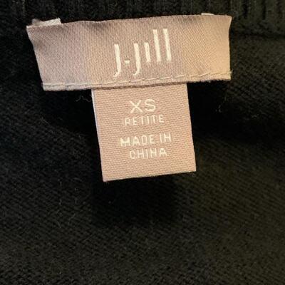 LOT 214 J JILL V NECK SWEATER 