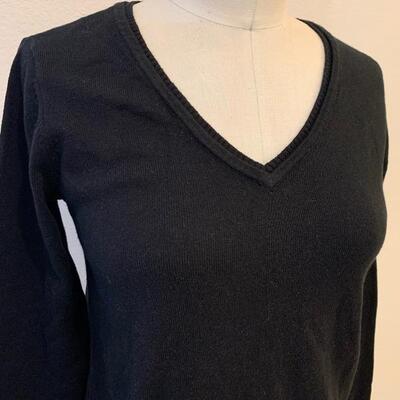 LOT 214 J JILL V NECK SWEATER 