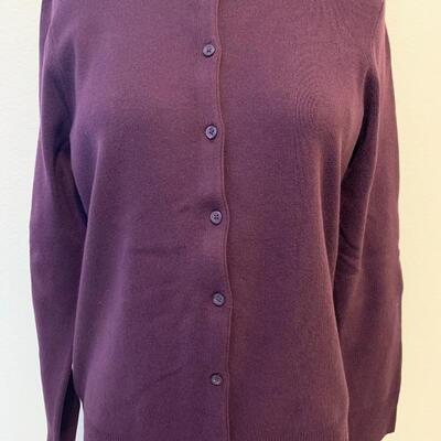 LOT 216 NWT CROFT & BARROW PURPLE CARDIGAN 
