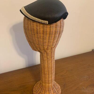 LOT 232 VINTAGE BLACK COCKTAIL HAT PEARL TRIM