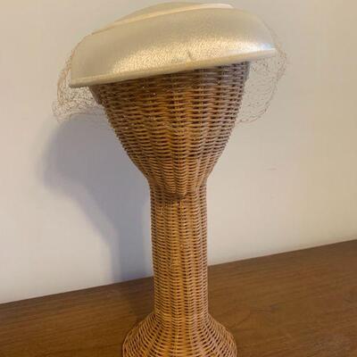 LOT 233 VINTAGE WHITE SATIN HAT W/VEIL