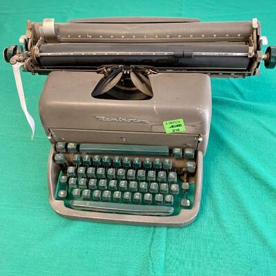 LOT 245  VINTAGE REMINGTON TYPEWRITER AS IS FOR PARTS