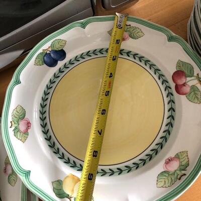 Large Villeroy & Boch French Garden Country Collection Fine China Set