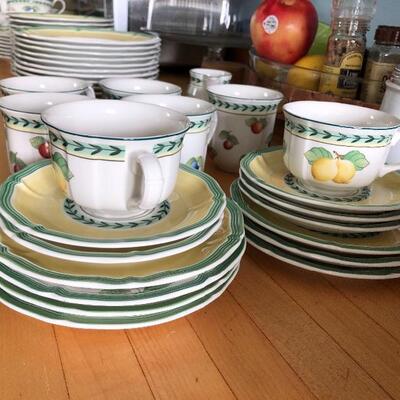 Large Villeroy & Boch French Garden Country Collection Fine China Set