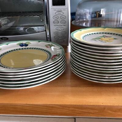 Large Villeroy & Boch French Garden Country Collection Fine China Set